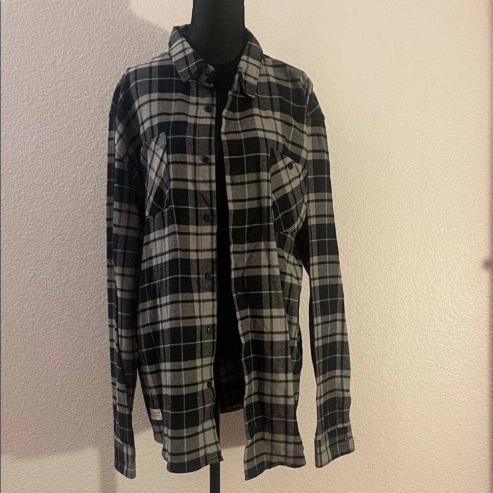 Active USA Monochrome Plaid Shirt